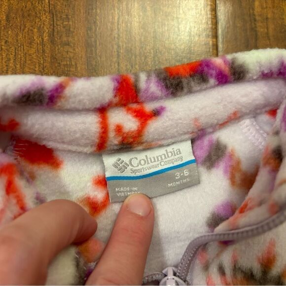 Columbia light purple printed fleece zip up jacket - Picture 4 of 4